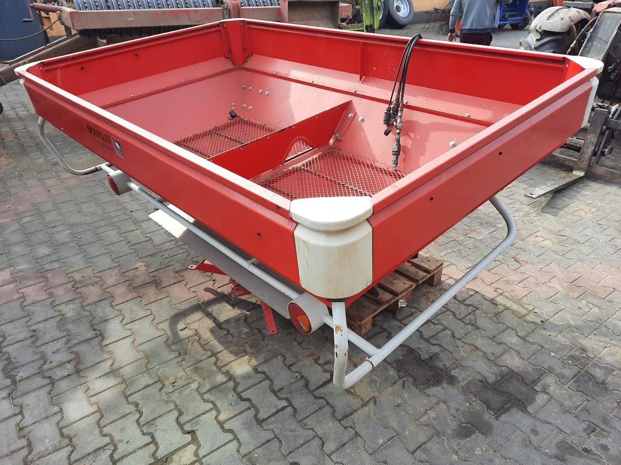 LELY CENTERLINER SX 2000 L - Разбрасыватель удобрений: фото 4 LELY CENTERLINER SX 2000 L - Разбрасыватель удобрений: фото 4
