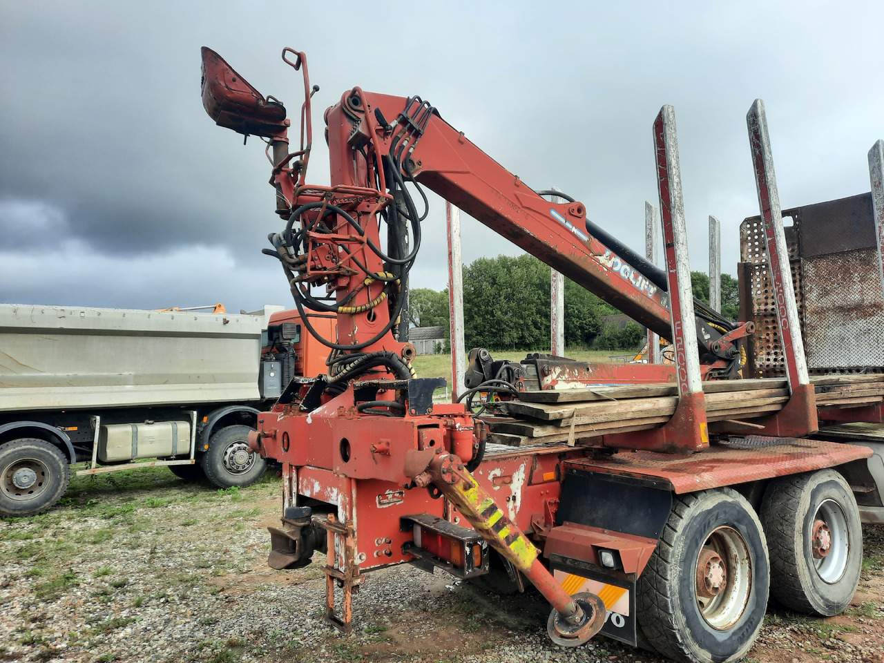 LOGLIFT F 105 S - Кран-манипулятор: фото 1 LOGLIFT F 105 S - Кран-манипулятор: фото 1