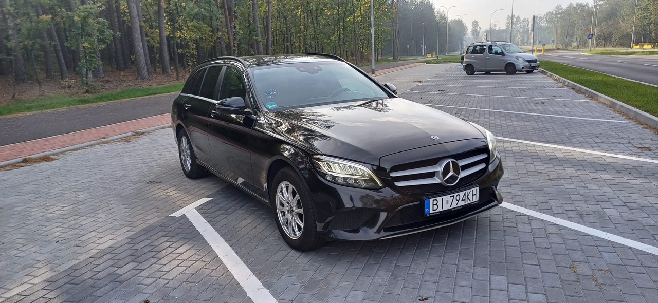 MERCEDES-BENZ C 200 D (W205) - Легковой автомобиль: фото 1 MERCEDES-BENZ C 200 D (W205) - Легковой автомобиль: фото 1