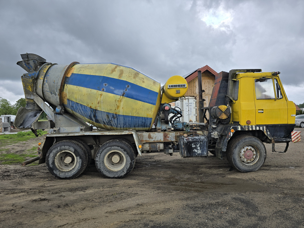 Автобетоносмеситель TATRA 6x6 (6 m3) betoniarka LIEBHERR: фото 6