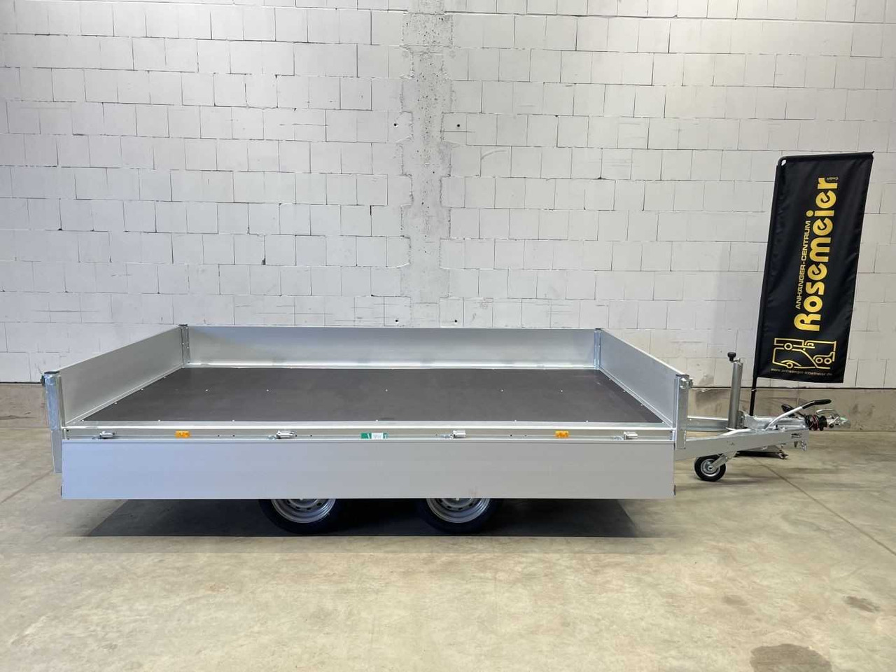 EDUARD 3318-4-P3-2763 Hochlader - Прицеп для легкового автомобиля: фото 1 EDUARD 3318-4-P3-2763 Hochlader - Прицеп для легкового автомобиля: фото 1