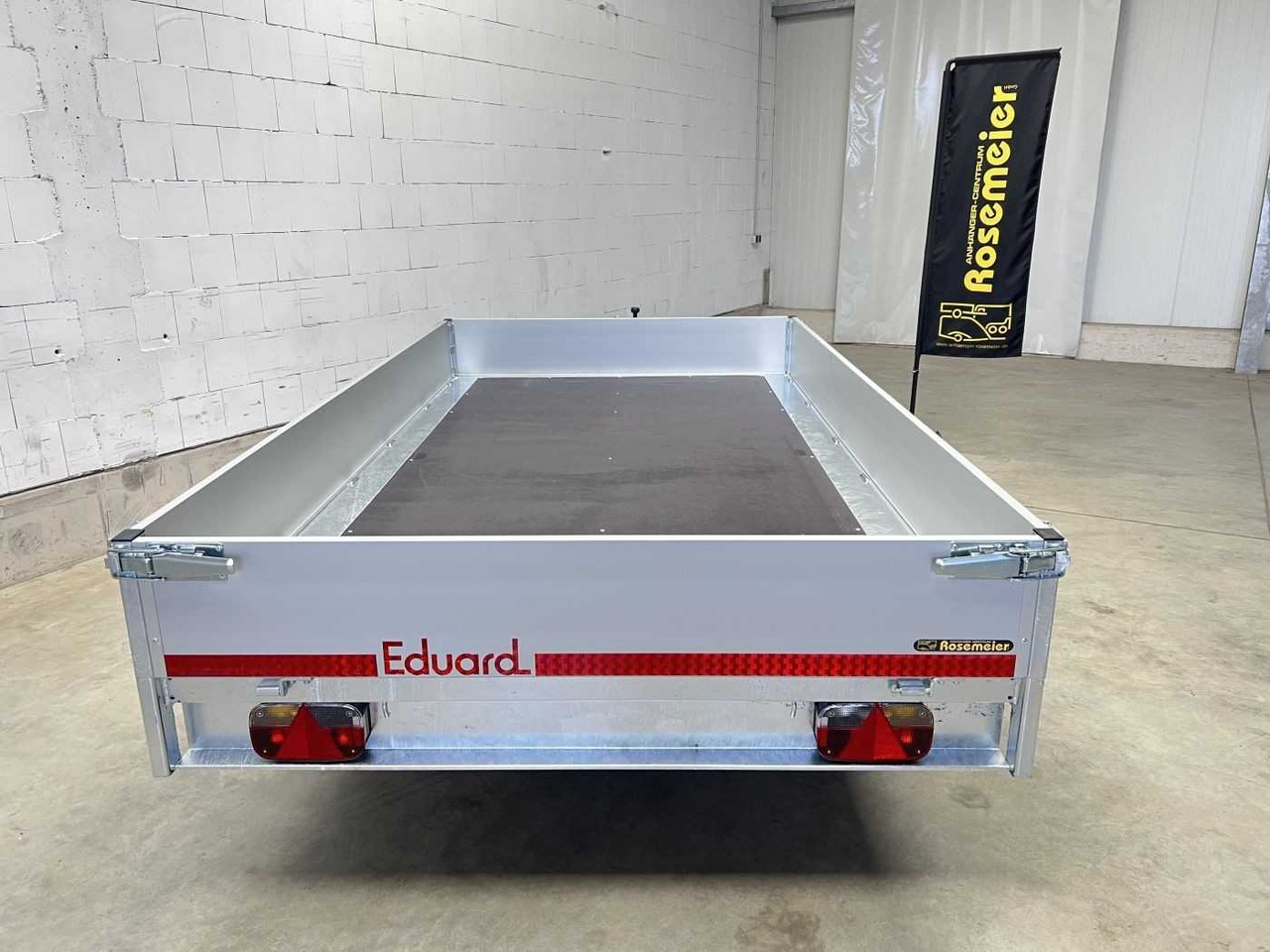EDUARD 3318-4-P3-2763 Hochlader - Прицеп для легкового автомобиля: фото 3 EDUARD 3318-4-P3-2763 Hochlader - Прицеп для легкового автомобиля: фото 3