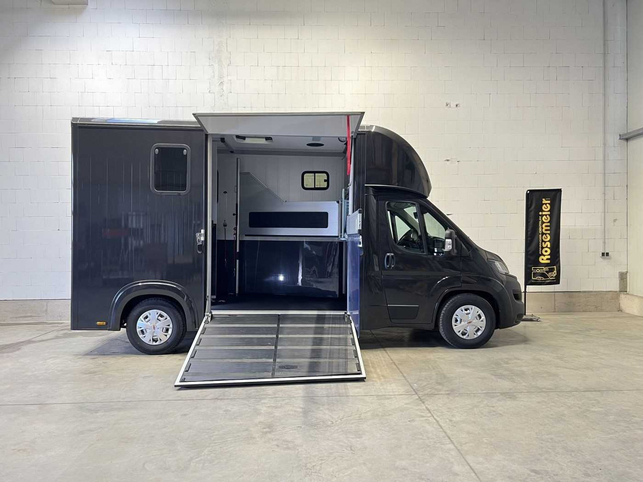 Fiat Böckmann Compact Stall LKW - Коневоз: фото 1 Fiat Böckmann Compact Stall LKW - Коневоз: фото 1