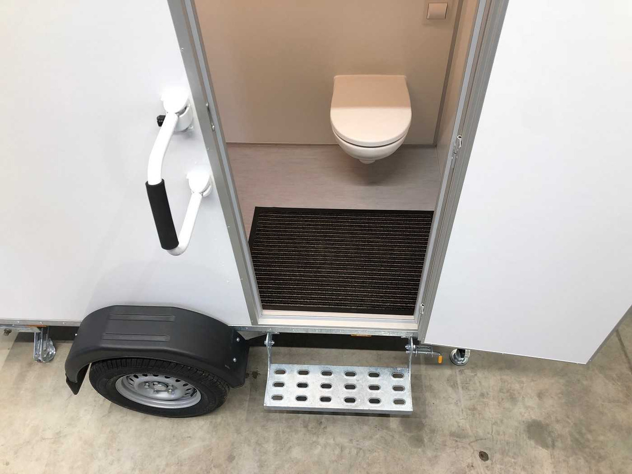 ROSEMEIER EW TA-NO Badanhänger mit WC ECO Toilettenanhänger - Жилой контейнер, Прицеп: фото 5 ROSEMEIER EW TA-NO Badanhänger mit WC ECO Toilettenanhänger - Жилой контейнер, Прицеп: фото 5