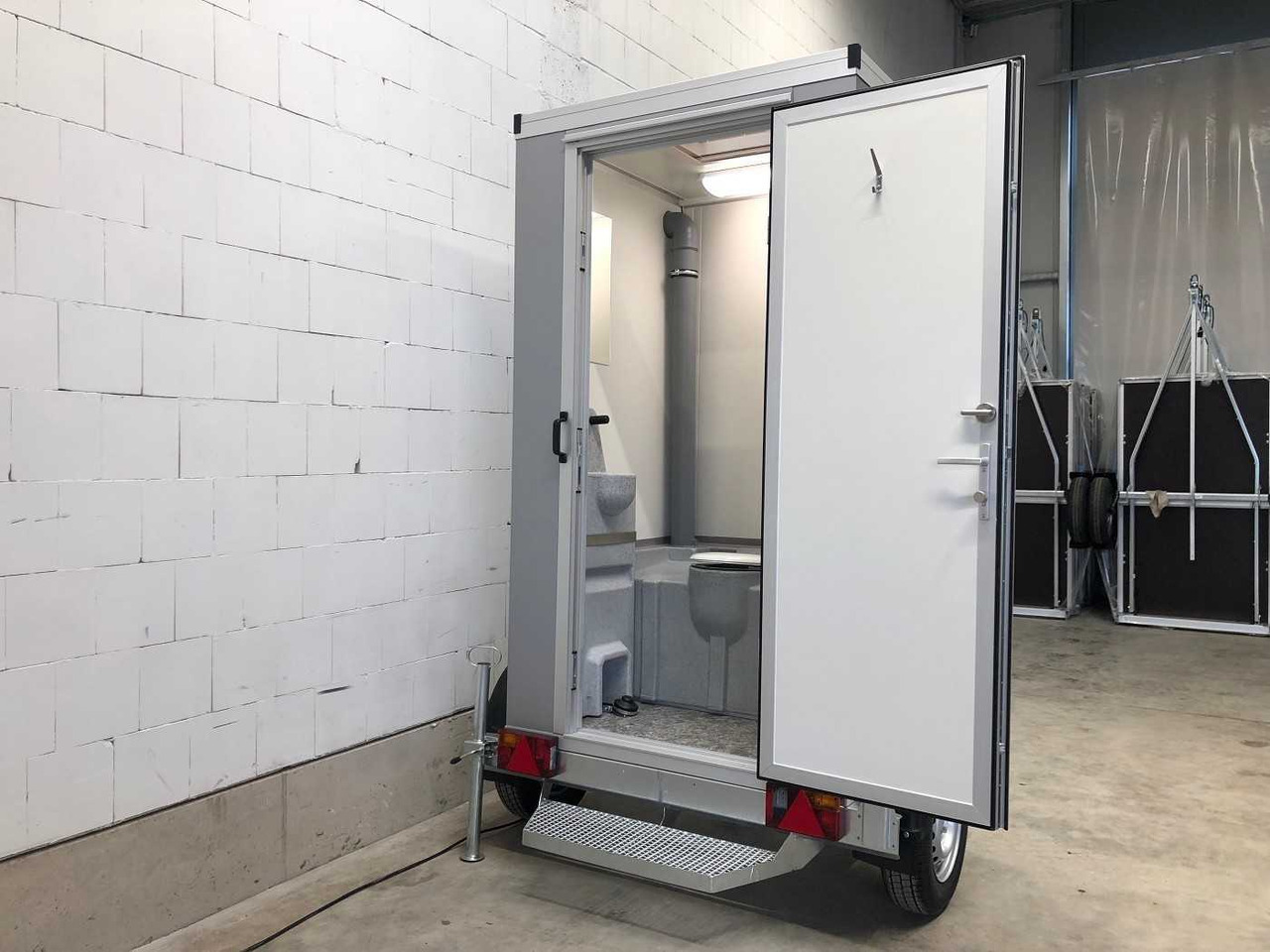 ROSEMEIER VE Baustellentoilette Comfort TU Toilettenanhänger - Жилой контейнер, Прицеп: фото 2 ROSEMEIER VE Baustellentoilette Comfort TU Toilettenanhänger - Жилой контейнер, Прицеп: фото 2