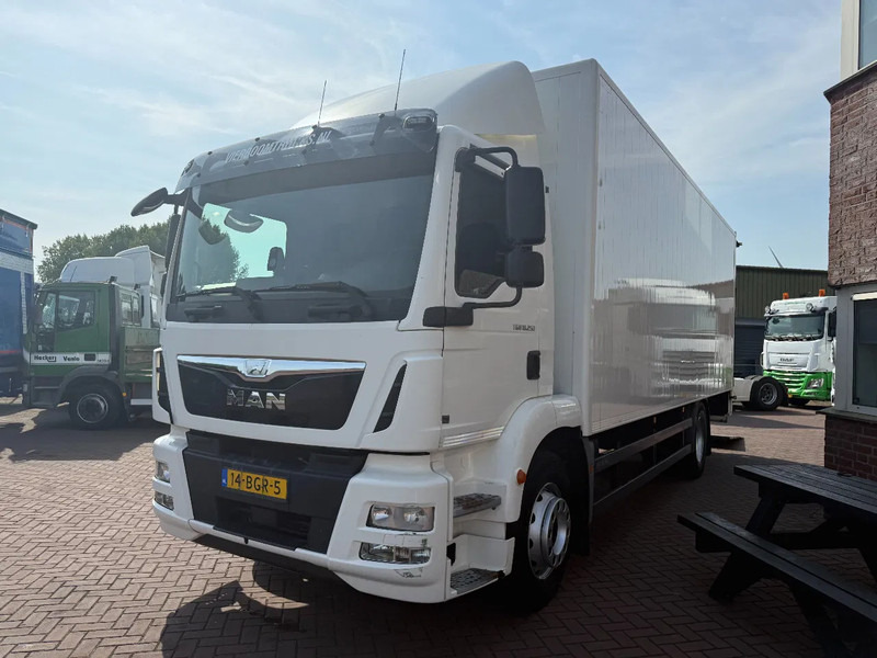 MAN TGM TGM 18.250 4X2 BL Koffer mit 2T Ladebordwand TOP NL TRUCK - Грузовик с закрытым кузовом: фото 2 MAN TGM TGM 18.250 4X2 BL Koffer mit 2T Ladebordwand TOP NL TRUCK - Грузовик с закрытым кузовом: фото 2