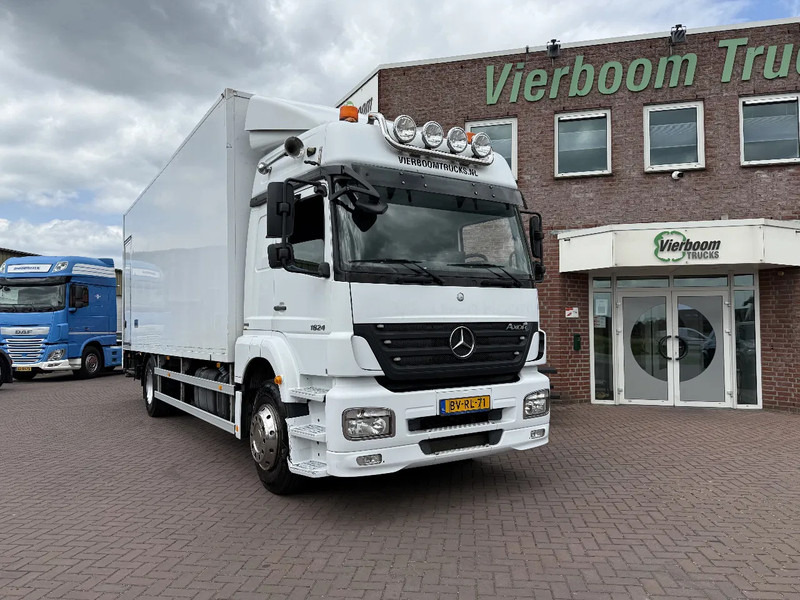 Mercedes-Benz Axor 1824 Axor 1824L mit 7.70m Koffer und Ladebordwand - Грузовик с закрытым кузовом: фото 1 Mercedes-Benz Axor 1824 Axor 1824L mit 7.70m Koffer und Ladebordwand - Грузовик с закрытым кузовом: фото 1
