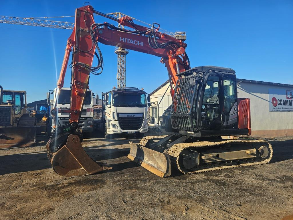 HITACHI EX 135 US-5 - Гусеничный экскаватор: фото 2 HITACHI EX 135 US-5 - Гусеничный экскаватор: фото 2