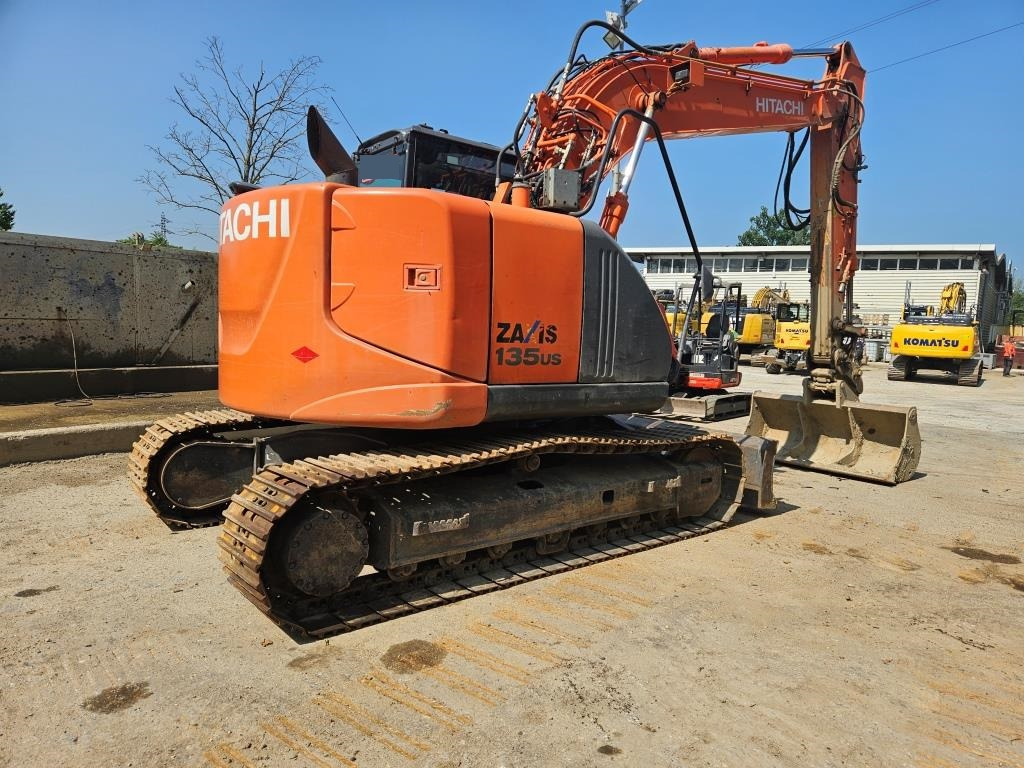 HITACHI ZX 135 US - Гусеничный экскаватор: фото 5 HITACHI ZX 135 US - Гусеничный экскаватор: фото 5