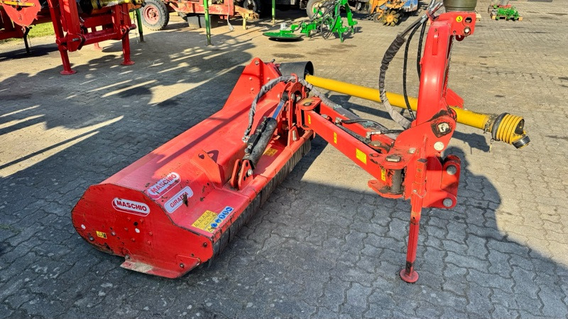 Maschio Giraffa 160 - Косилка-измельчитель: фото 1 Maschio Giraffa 160 - Косилка-измельчитель: фото 1