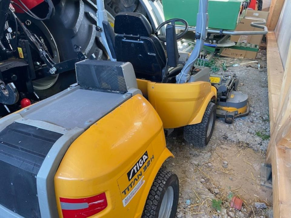 Stiga Titan 26H Diesel-Aufsitzrasenmäher mit Frontmähwerk - Газонокосилка: фото 2 Stiga Titan 26H Diesel-Aufsitzrasenmäher mit Frontmähwerk - Газонокосилка: фото 2