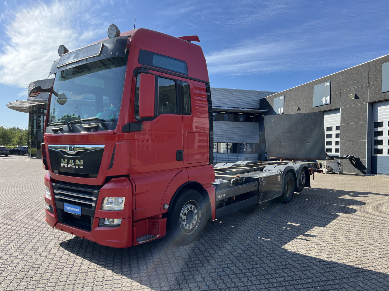 MAN TGX 26.500 6x2 - Грузовик-контейнеровоз/ Сменный кузов: фото 1 MAN TGX 26.500 6x2 - Грузовик-контейнеровоз/ Сменный кузов: фото 1