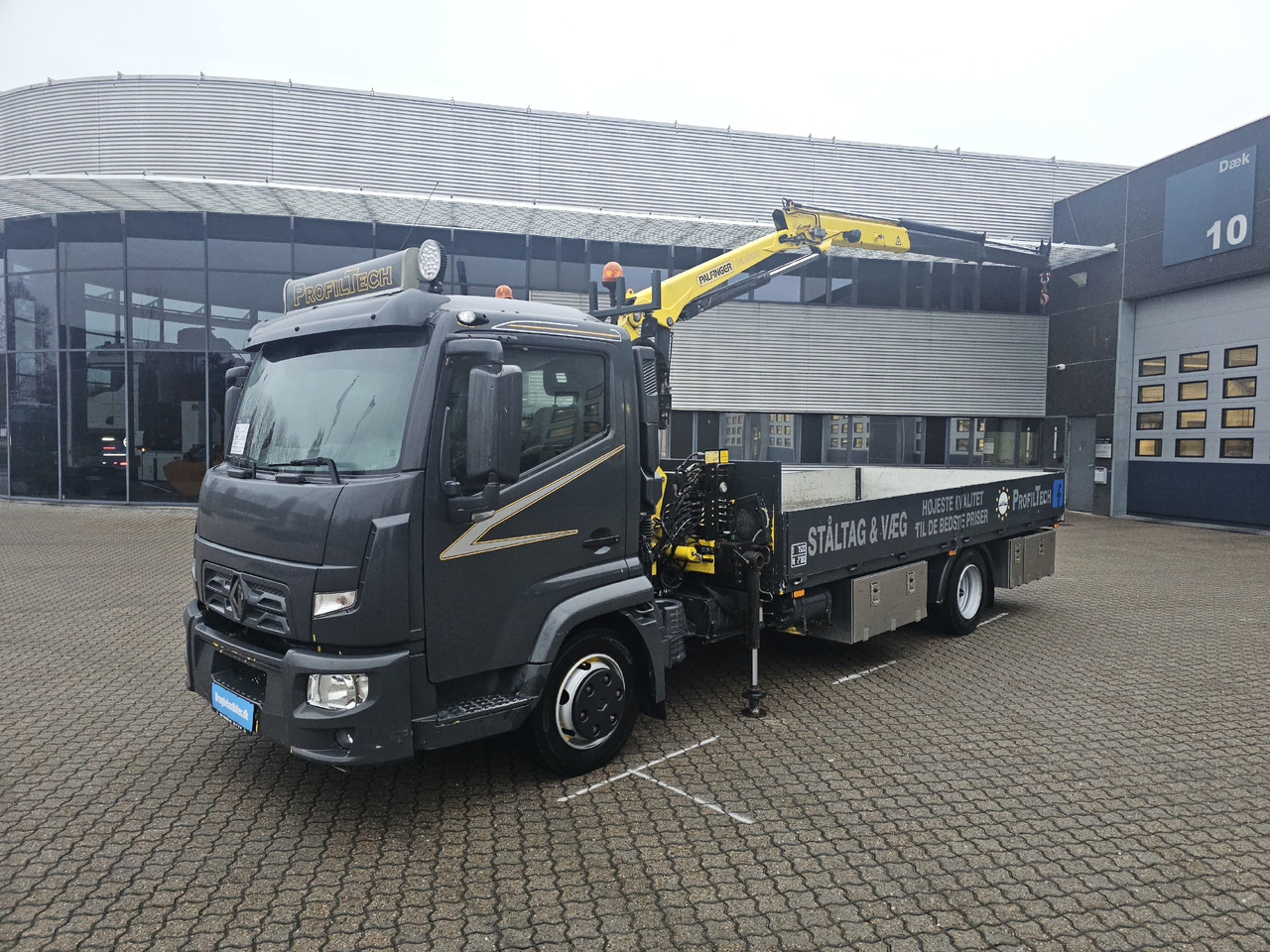 Renault D-Serie - Грузовик бортовой/ Платформа, Автоманипулятор: фото 1 Renault D-Serie - Грузовик бортовой/ Платформа, Автоманипулятор: фото 1