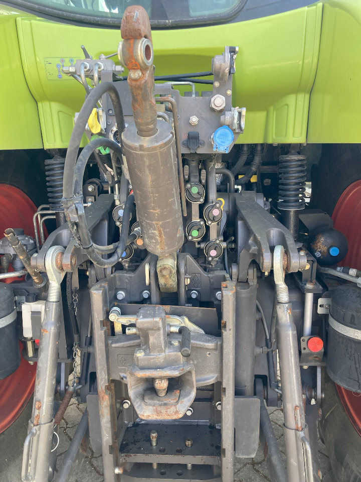 CLAAS Arion 650 CEBIS - Трактор: фото 4 CLAAS Arion 650 CEBIS - Трактор: фото 4