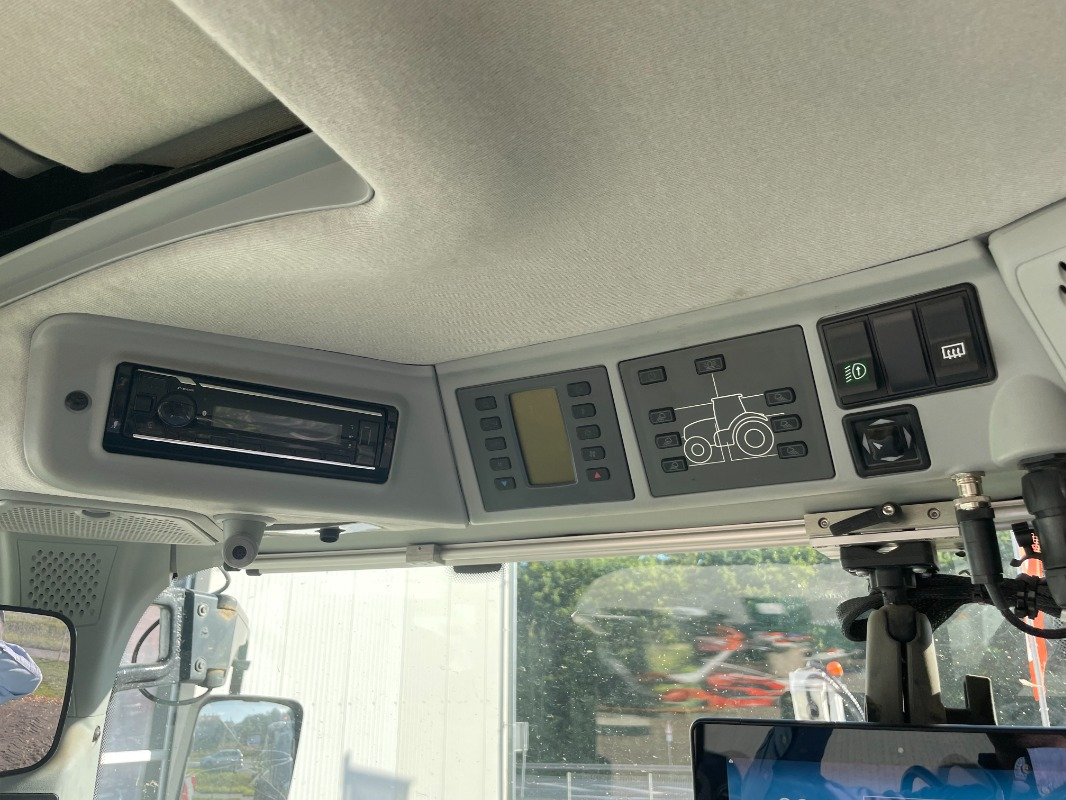 CLAAS Arion 660 CMATIC - Трактор: фото 3 CLAAS Arion 660 CMATIC - Трактор: фото 3