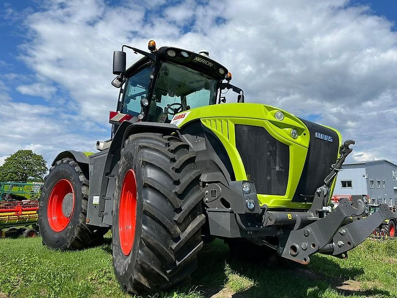 CLAAS Xerion 4200 Trac VC - Трактор: фото 1 CLAAS Xerion 4200 Trac VC - Трактор: фото 1