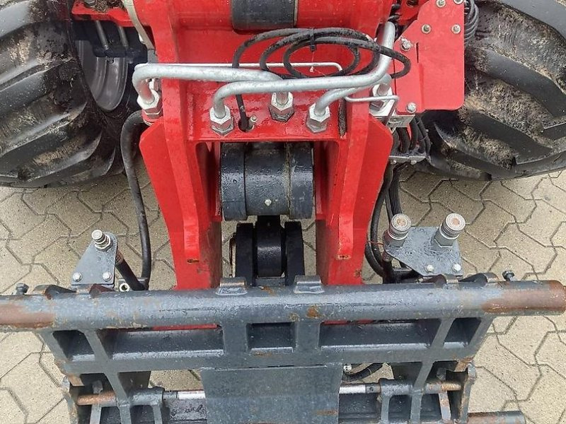 Schäffer 6680T - Телескопический фронтальный погрузчик: фото 5 Schäffer 6680T - Телескопический фронтальный погрузчик: фото 5