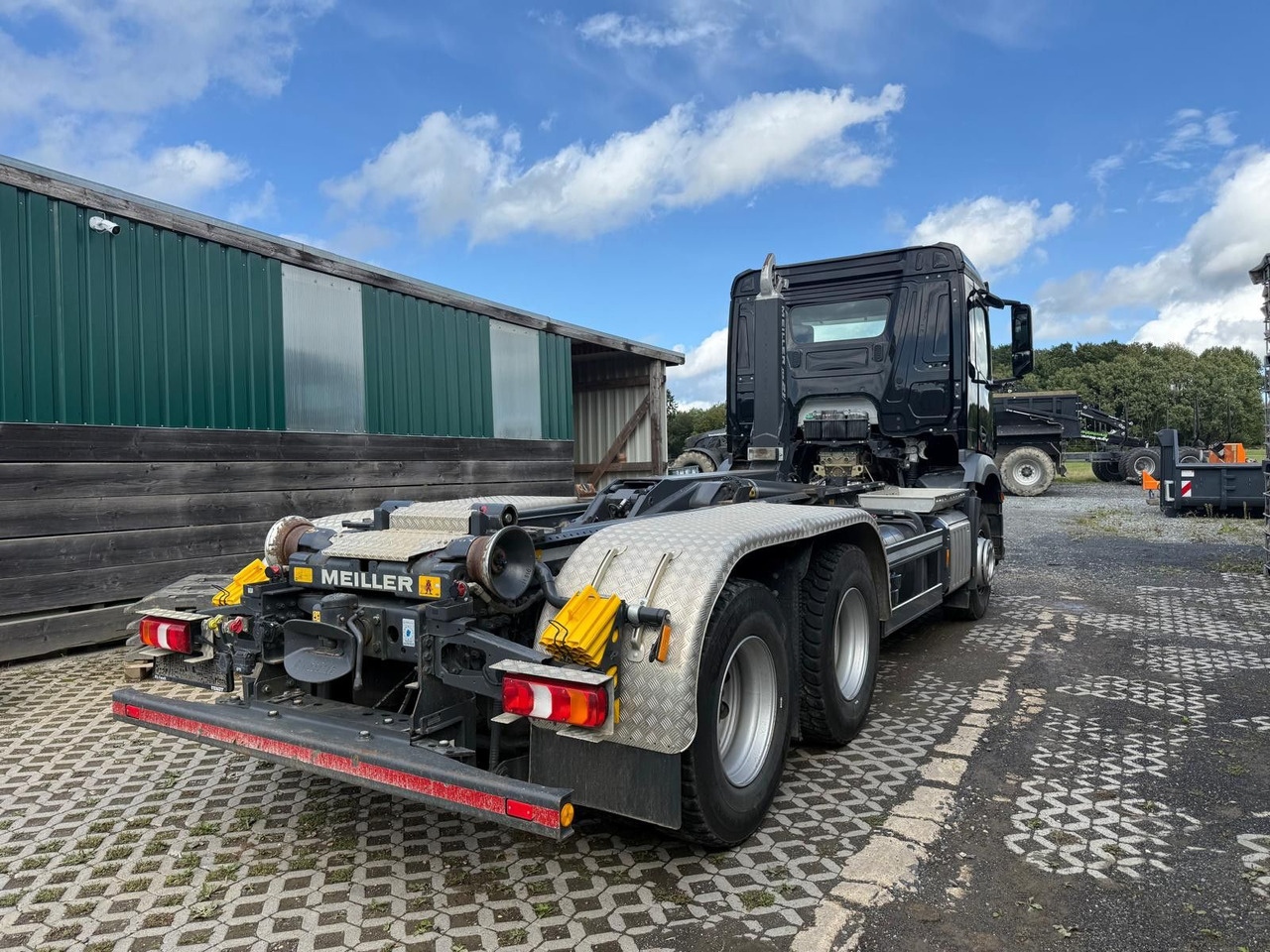 Mercedes-Benz Arocs 5 2648 Meiller Hakenlift 21-60 neuwertig - Крюковой мультилифт: фото 3 Mercedes-Benz Arocs 5 2648 Meiller Hakenlift 21-60 neuwertig - Крюковой мультилифт: фото 3