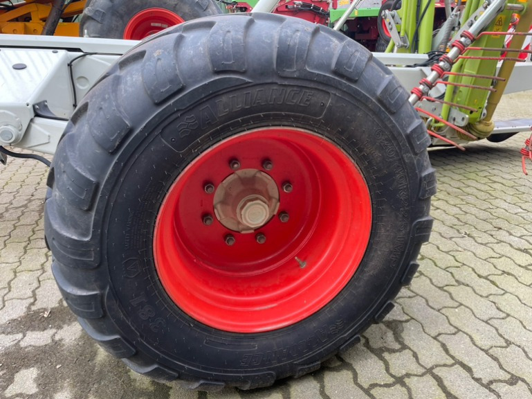 CLAAS Liner 3600 - Сеноворошилка: фото 3 CLAAS Liner 3600 - Сеноворошилка: фото 3