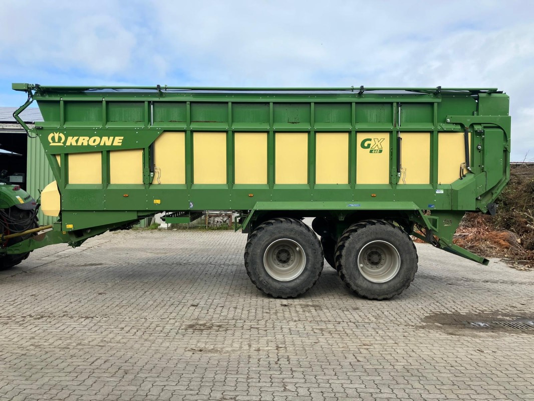 Krone GX 440 - Сельскохозяйственный прицеп: фото 1 Krone GX 440 - Сельскохозяйственный прицеп: фото 1