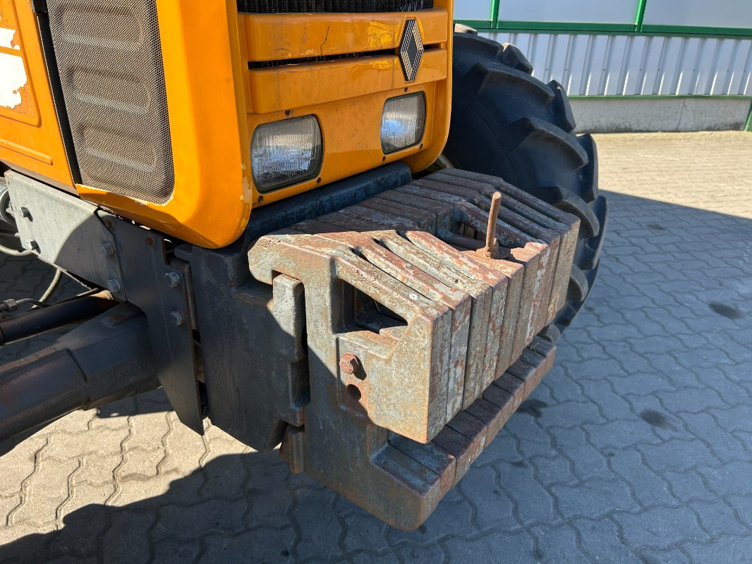 Renault 90-34 - Трактор: фото 3 Renault 90-34 - Трактор: фото 3