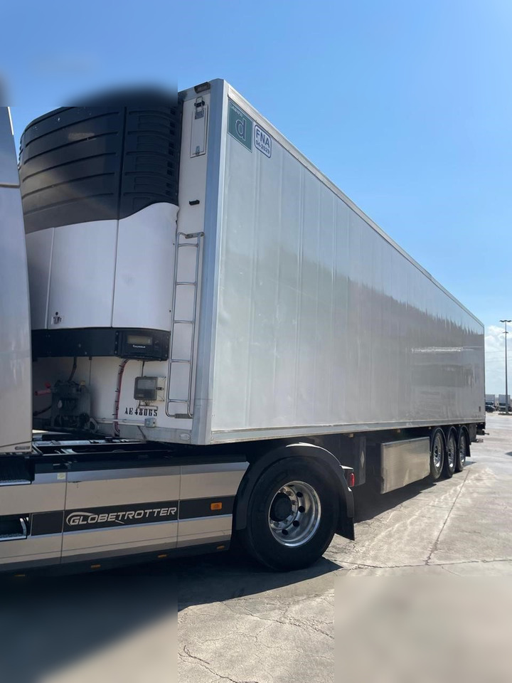 CARMOSINO - Полуприцеп-рефрижератор: фото 1 CARMOSINO - Полуприцеп-рефрижератор: фото 1