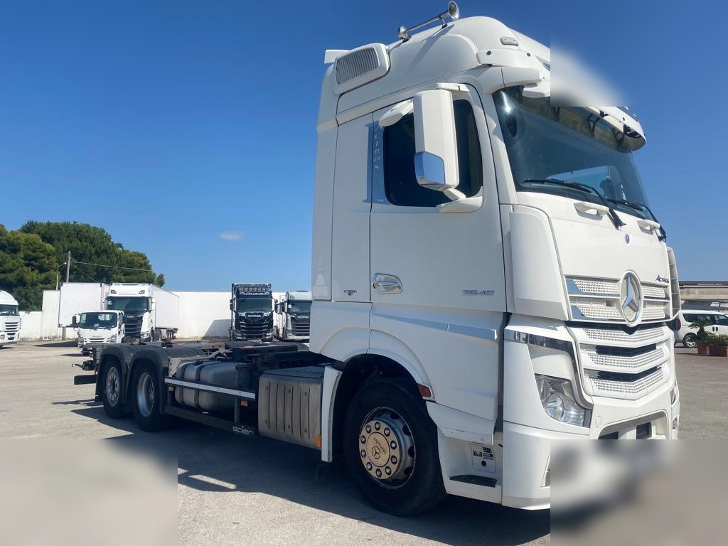 MERCEDES-BENZ ACTROS 2545 - Грузовик-шасси: фото 1 MERCEDES-BENZ ACTROS 2545 - Грузовик-шасси: фото 1
