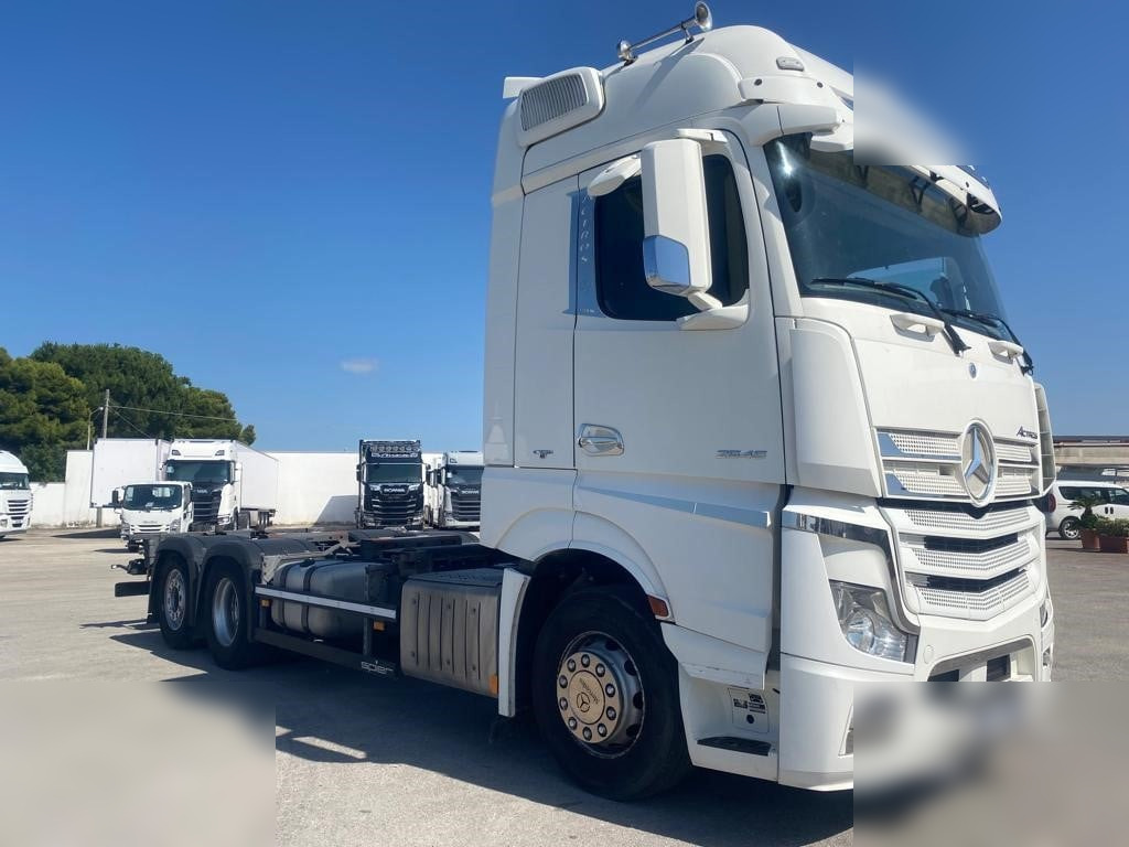 MERCEDES-BENZ ACTROS 2545 - Грузовик-шасси: фото 1 MERCEDES-BENZ ACTROS 2545 - Грузовик-шасси: фото 1