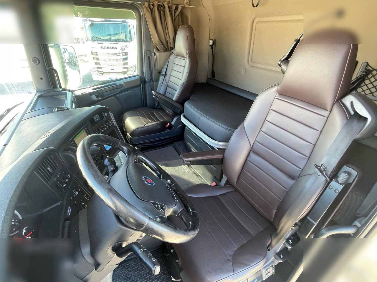 SCANIA R580 - Грузовик-шасси: фото 5 SCANIA R580 - Грузовик-шасси: фото 5