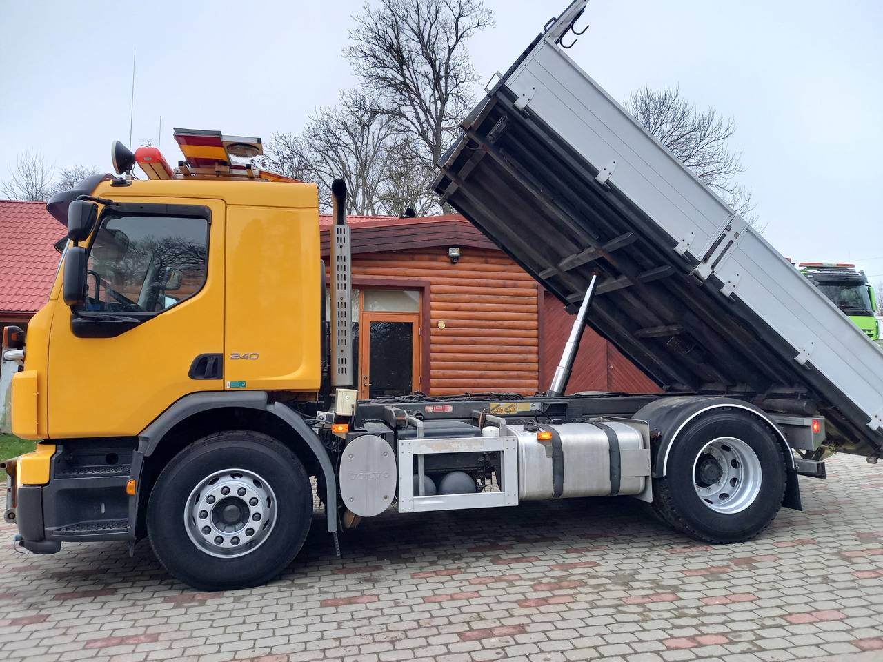 VOLVO FE 240, 4x2, EURO 5, TIPPER - Самосвал: фото 1 VOLVO FE 240, 4x2, EURO 5, TIPPER - Самосвал: фото 1