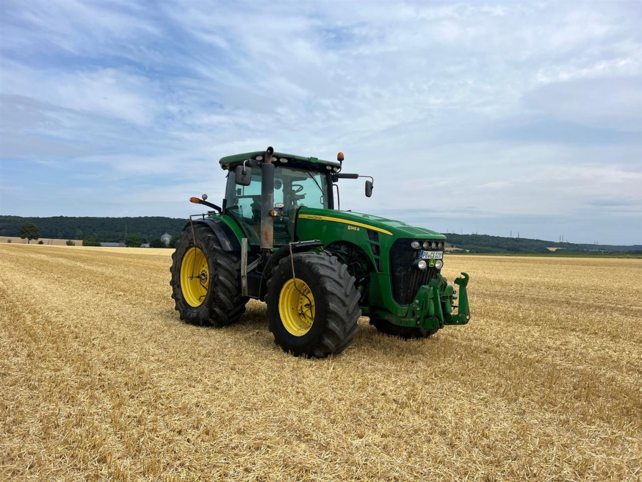 John Deere 8345 R - Трактор: фото 1 John Deere 8345 R - Трактор: фото 1
