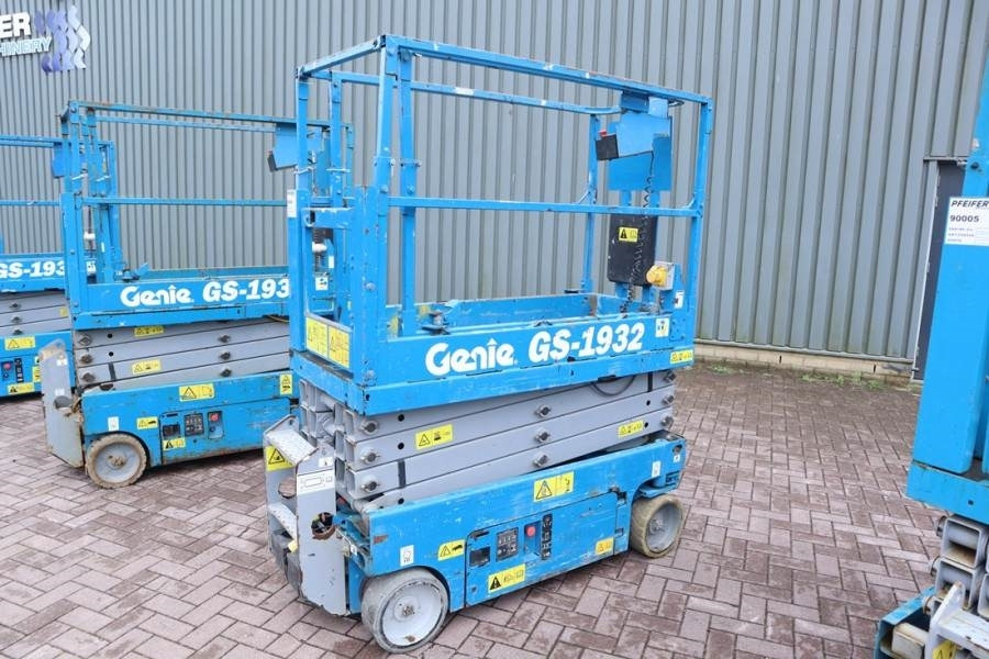 Genie GS1932 Electric, Working Height 7.8 m, 227kg Capac - Ножничный подъемник: фото 3 Genie GS1932 Electric, Working Height 7.8 m, 227kg Capac - Ножничный подъемник: фото 3