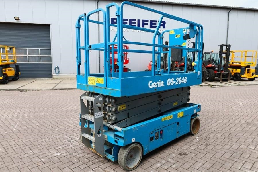 Genie GS2646 Electric, Working Height 9.80m, Capacity 45 - Ножничный подъемник: фото 2 Genie GS2646 Electric, Working Height 9.80m, Capacity 45 - Ножничный подъемник: фото 2