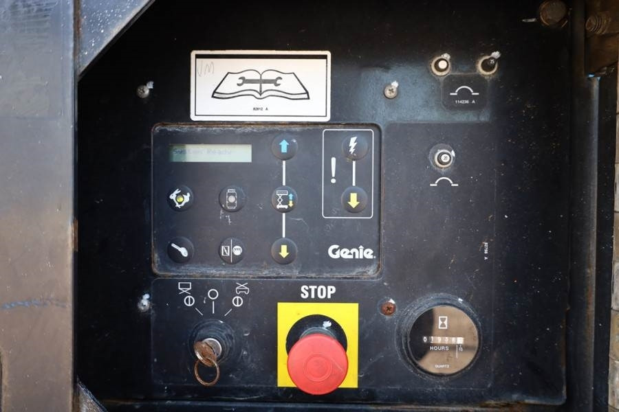 Ножничный подъемник Genie GS5390 Diesel, 4x4 Drive, 18.15m Working Height, 6: фото 5 Ножничный подъемник Genie GS5390 Diesel, 4x4 Drive, 18.15m Working Height, 6: фото 5