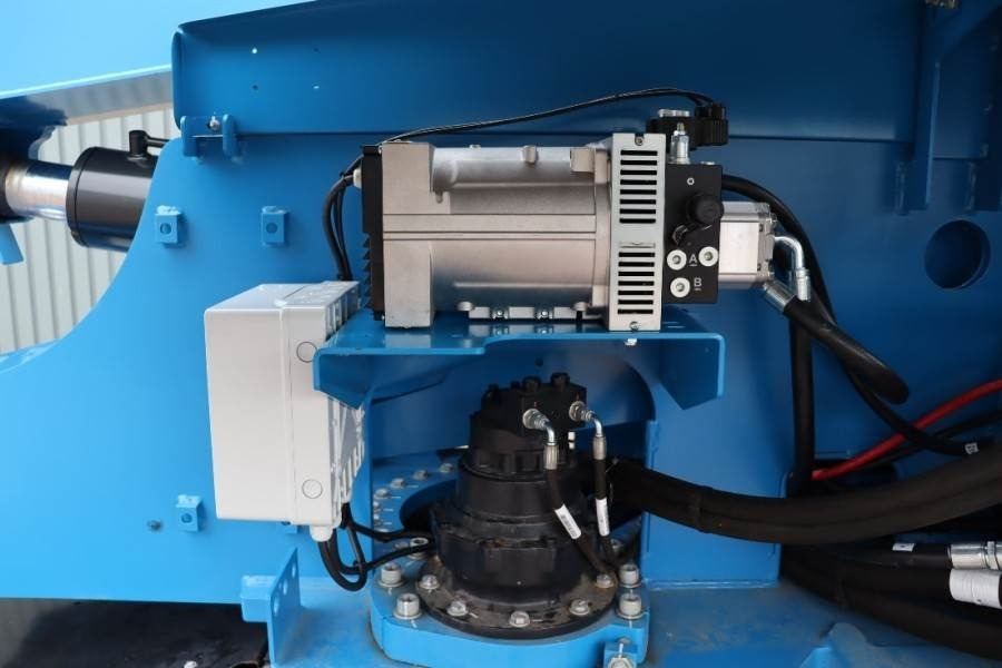 Телескопический подъемник Genie S65XC Valid inspection, *Guarantee! Diesel, 4x4 Dr: фото 8