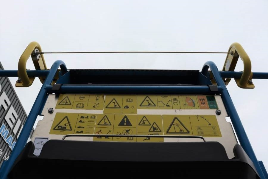 Телескопический подъемник Genie S65XC Valid inspection, *Guarantee! Diesel, 4x4 Dr: фото 10