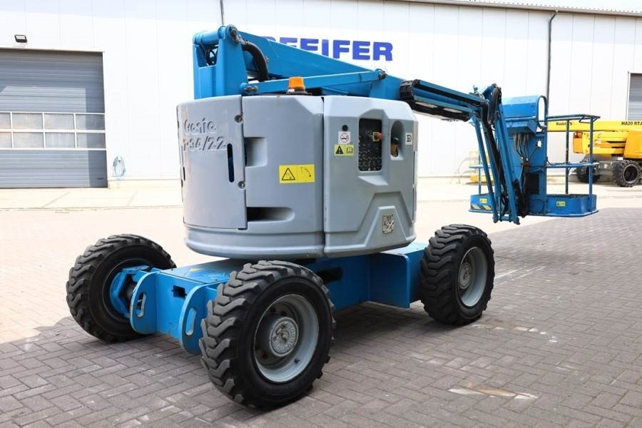 Genie Z34/22 Diesel, 4x4 Drive, 12.6m Working Height, 6. - Коленчатый подъемник: фото 2 Genie Z34/22 Diesel, 4x4 Drive, 12.6m Working Height, 6. - Коленчатый подъемник: фото 2