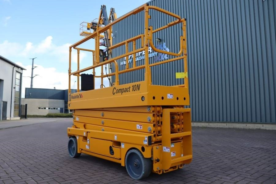 Haulotte Compact 10N Valid Iinspection, *Guarantee! 10m Wor - Ножничный подъемник: фото 4 Haulotte Compact 10N Valid Iinspection, *Guarantee! 10m Wor - Ножничный подъемник: фото 4