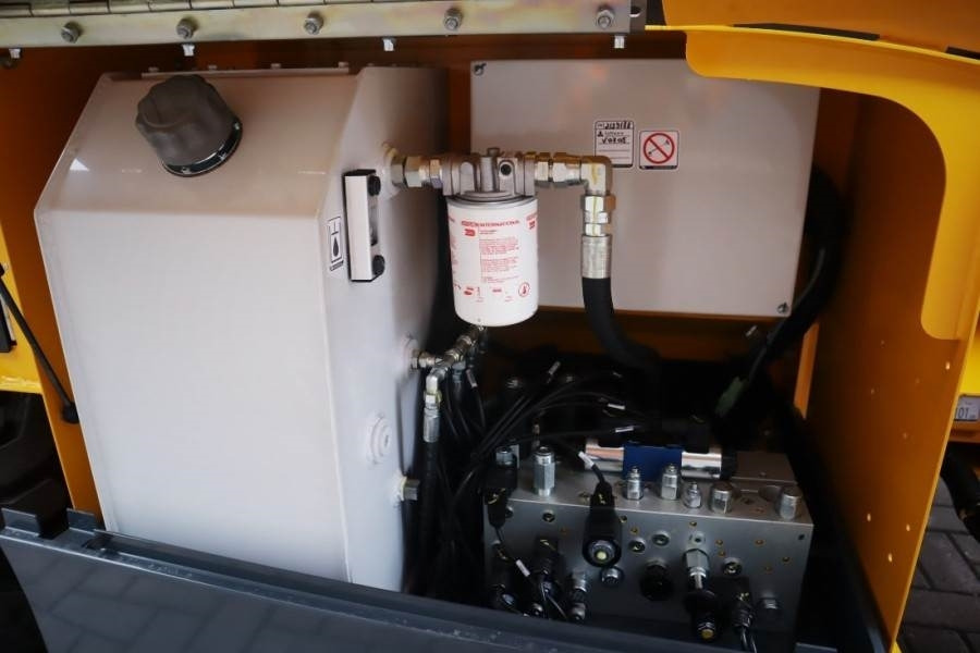 Ножничный подъемник Haulotte Compact 12DX Valid Inspection, *Guarantee! Diesel,: фото 6