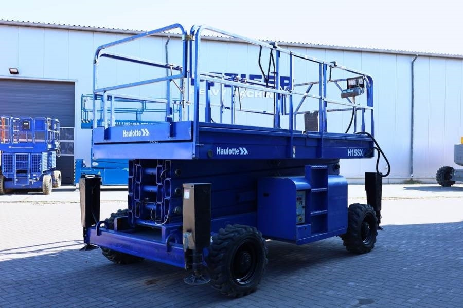 Haulotte H15SX Diesel, 4x4 Drive 15 Working Height, 500kg C - Ножничный подъемник: фото 2 Haulotte H15SX Diesel, 4x4 Drive 15 Working Height, 500kg C - Ножничный подъемник: фото 2