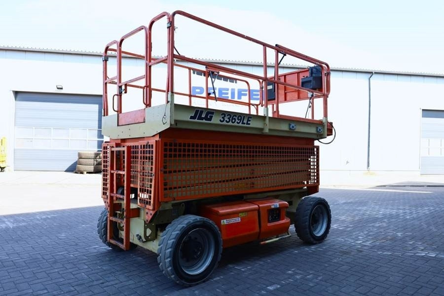 JLG 3369LE Electric, 12m Working Height, 450kg Capacit - Ножничный подъемник: фото 2 JLG 3369LE Electric, 12m Working Height, 450kg Capacit - Ножничный подъемник: фото 2
