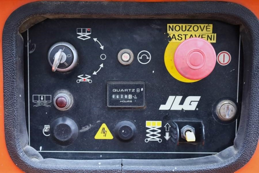 JLG 4069LE Electric, 14.2m Working Height, 360kg Capac - Ножничный подъемник: фото 4 JLG 4069LE Electric, 14.2m Working Height, 360kg Capac - Ножничный подъемник: фото 4