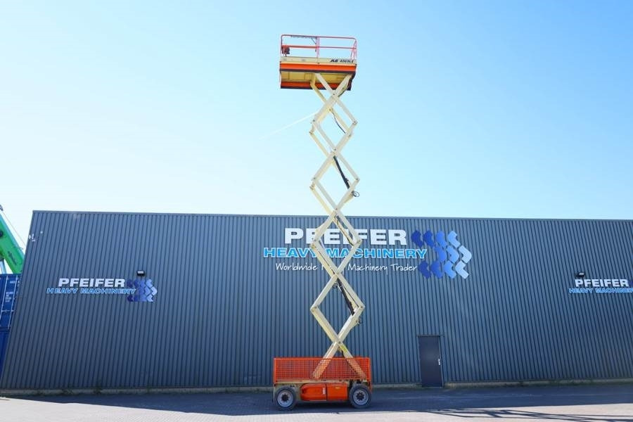 JLG 4069LE Electric, 14.2m Working Height, 360kg Capac - Ножничный подъемник: фото 3 JLG 4069LE Electric, 14.2m Working Height, 360kg Capac - Ножничный подъемник: фото 3