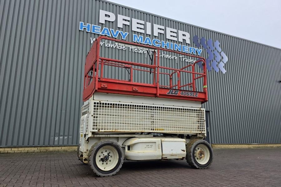 JLG 4069LE Electric, 14.2m Working Height, 360kg Capac - Ножничный подъемник: фото 1 JLG 4069LE Electric, 14.2m Working Height, 360kg Capac - Ножничный подъемник: фото 1