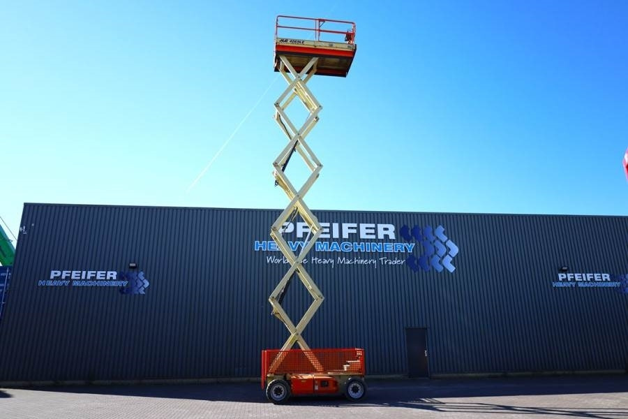 JLG M4069 Hybrid, 14.2m Working Height, 360kg Capacity - Ножничный подъемник: фото 3 JLG M4069 Hybrid, 14.2m Working Height, 360kg Capacity - Ножничный подъемник: фото 3