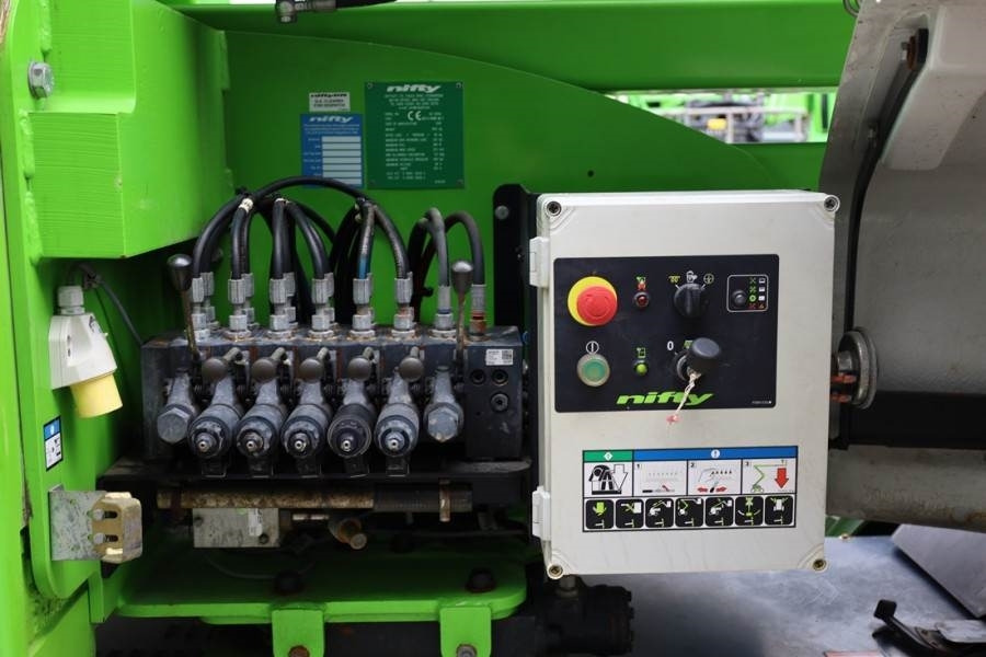 Niftylift HR17N Hybrid MK3 Hybrid Battery & Diesel, 17m Work - Коленчатый подъемник: фото 4 Niftylift HR17N Hybrid MK3 Hybrid Battery & Diesel, 17m Work - Коленчатый подъемник: фото 4