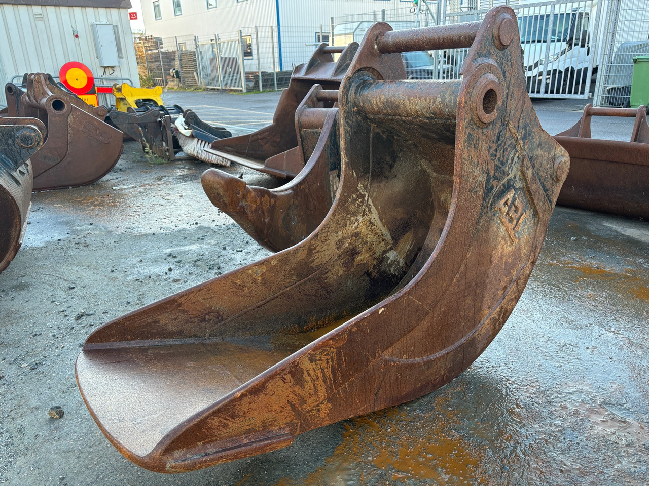 ABL  - Ковш для экскаватора: фото 1 ABL  - Ковш для экскаватора: фото 1