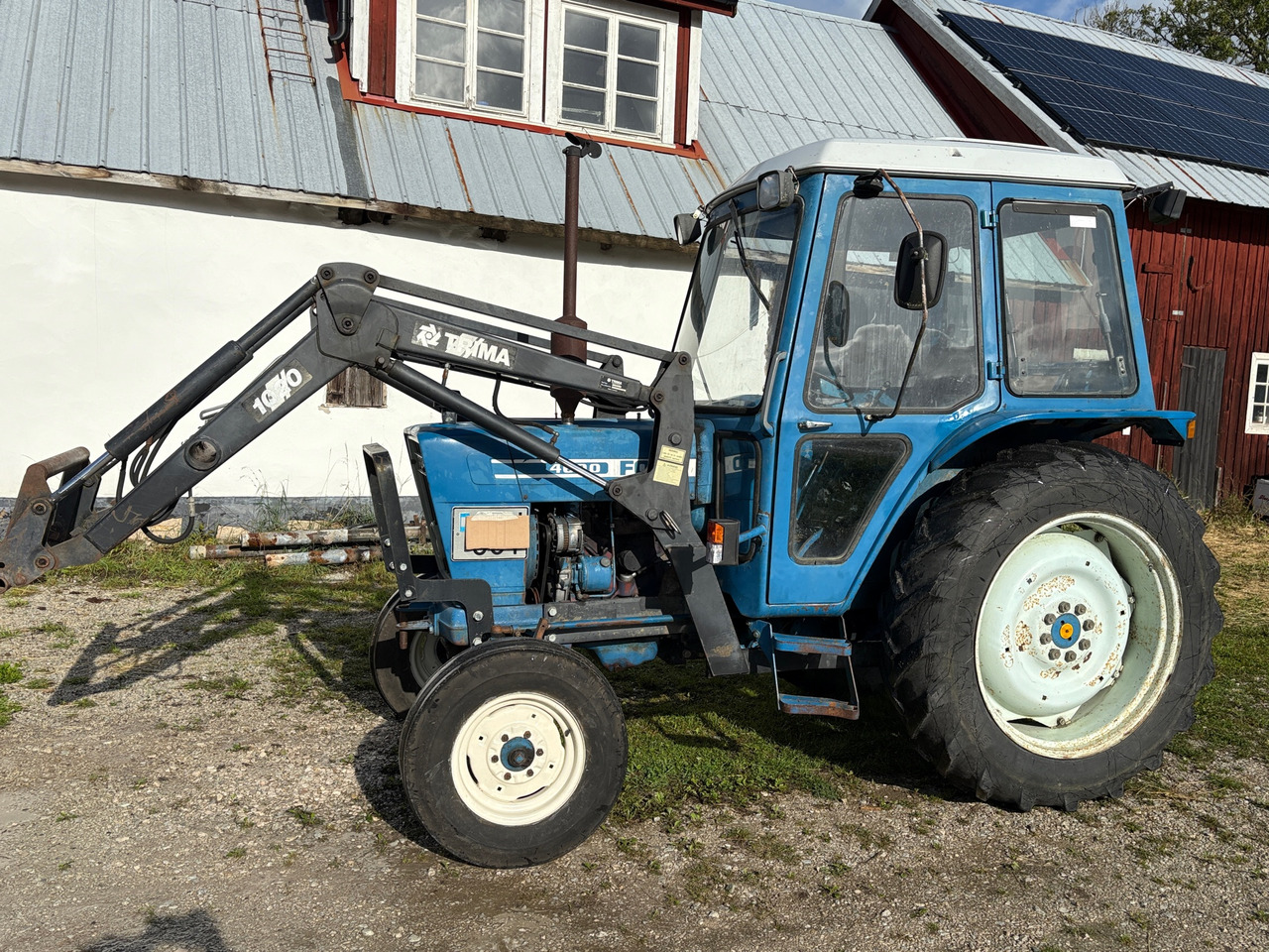 Ford 4600 - Трактор: фото 1 Ford 4600 - Трактор: фото 1