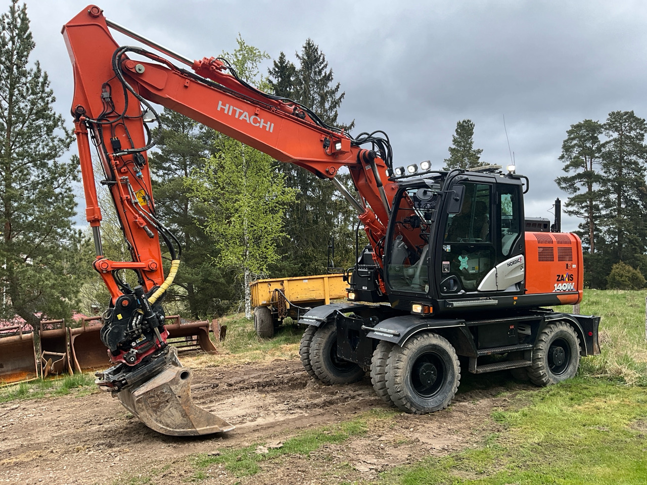 Hitachi ZX140W-6 - Экскаватор: фото 1 Hitachi ZX140W-6 - Экскаватор: фото 1
