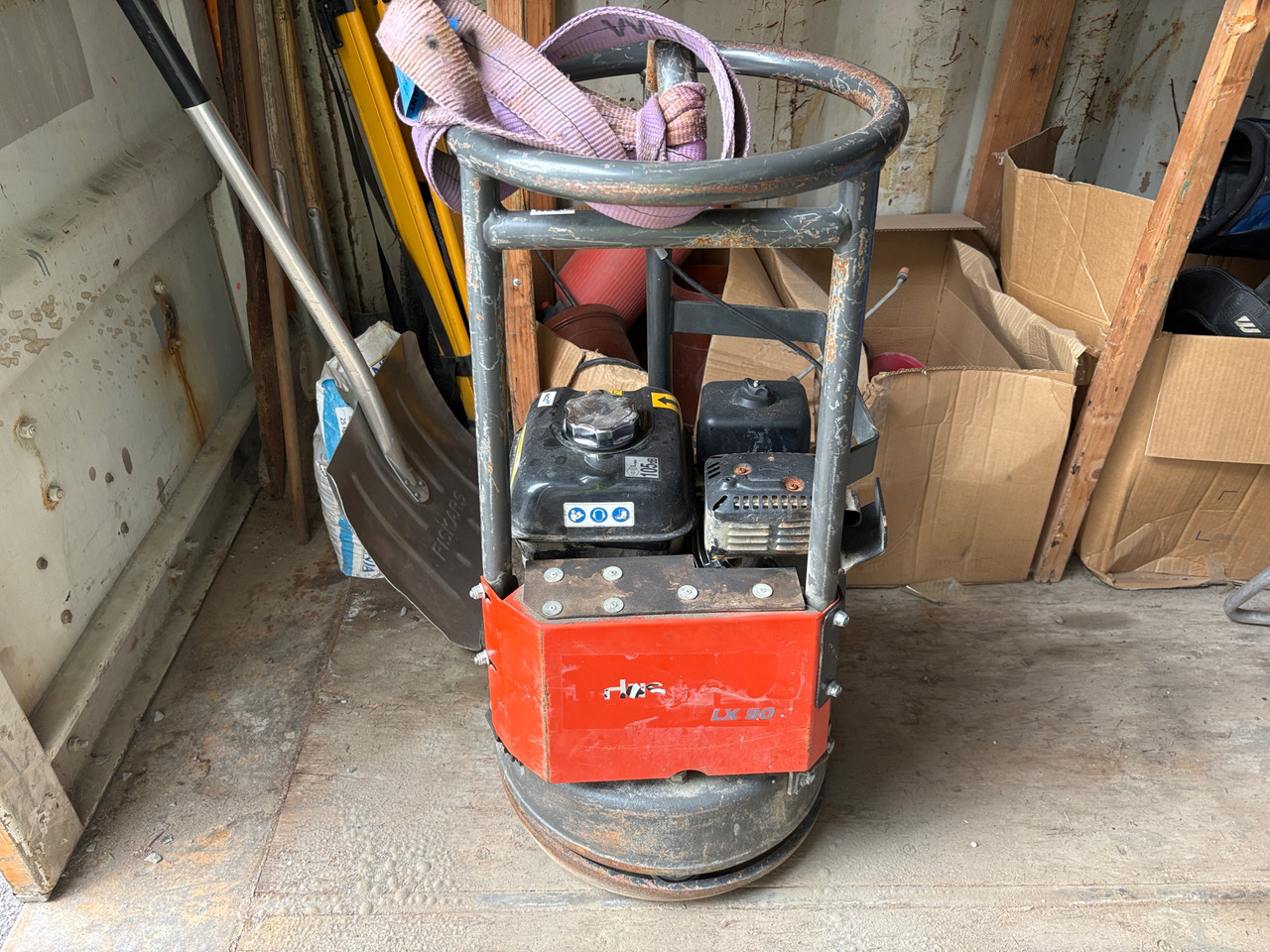 Husqvarna LX 90 - Виброплита: фото 1 Husqvarna LX 90 - Виброплита: фото 1